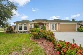 1402 SW Doe Court, Port St. Lucie, FL 34953