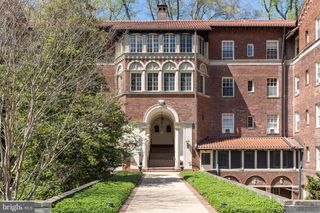 221 Stony Run Ln Apt J2, Baltimore, MD 21210