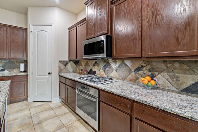 8126 Spreadwing Street, Conroe, TX 77385