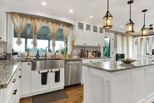 2131 Vinewood Drive, Dalton, GA 30720