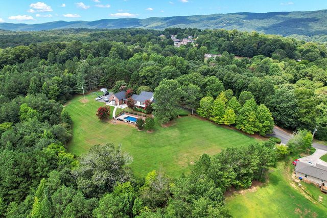 2131 Vinewood Drive, Dalton, GA 30720