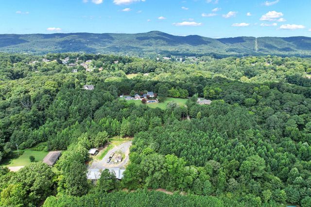 2131 Vinewood Drive, Dalton, GA 30720
