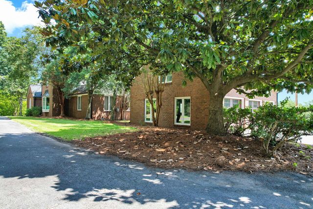 2131 Vinewood Drive, Dalton, GA 30720