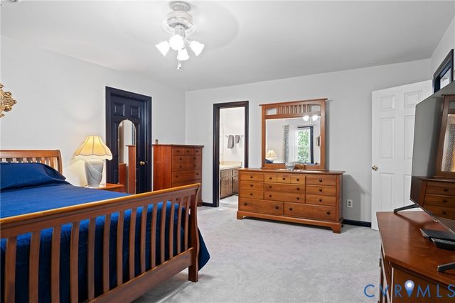 7112 Deer Thicket Dr, Midlothian, VA 23112