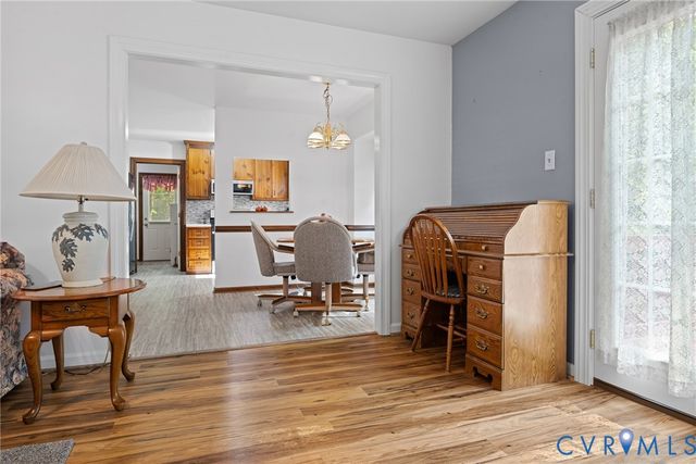 7112 Deer Thicket Dr, Midlothian, VA 23112