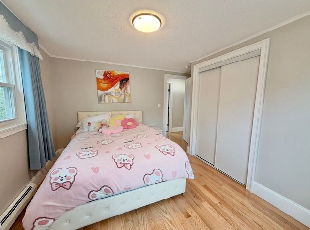 22 Dorchester St, Waltham, MA 02453