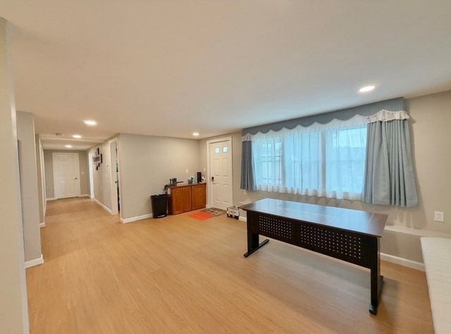 22 Dorchester St, Waltham, MA 02453