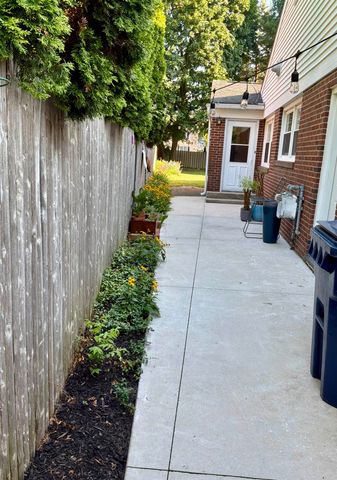 2220 Mckinley Ave. Street, Bay City, MI 48708