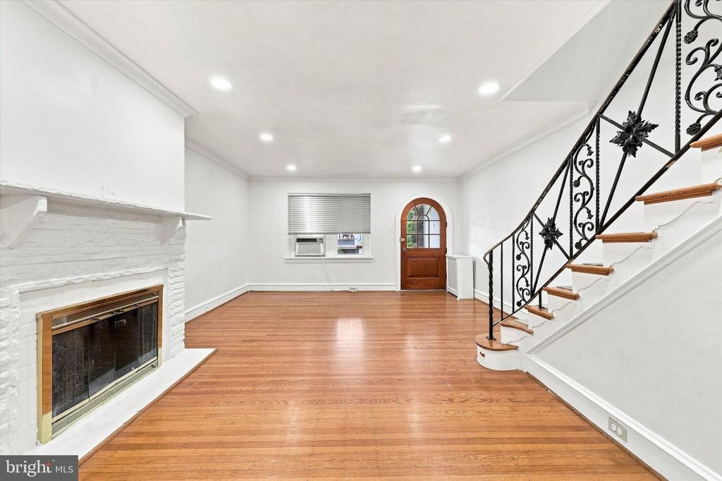 6493 WOODCREST AVE, PHILADELPHIA, PA 19151 — photo 5