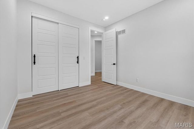 986 Hydeaway Ct, Fenton, MO 63026