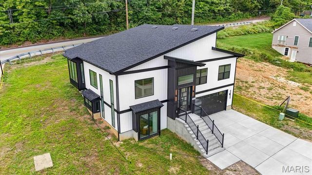 986 Hydeaway Ct, Fenton, MO 63026