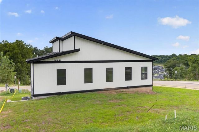 986 Hydeaway Ct, Fenton, MO 63026