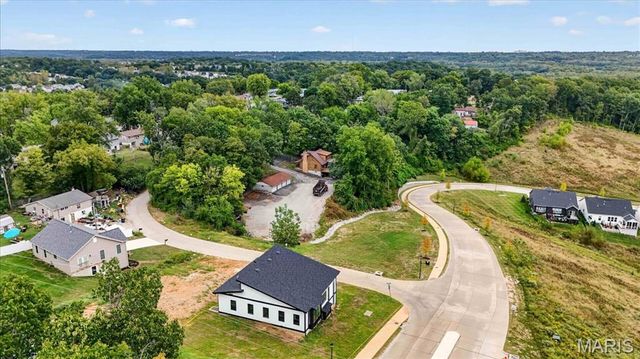 986 Hydeaway Ct, Fenton, MO 63026