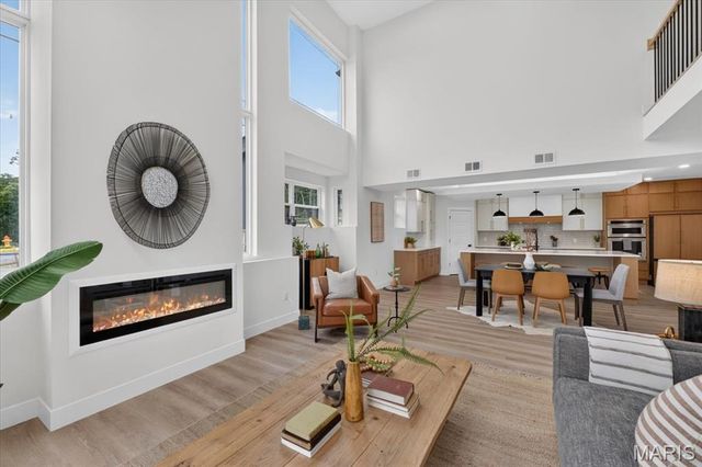 986 Hydeaway Ct, Fenton, MO 63026
