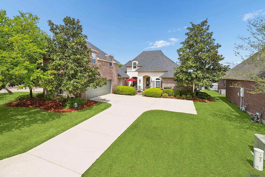 35334 Oak Haven Dr, Geismar, LA 70734