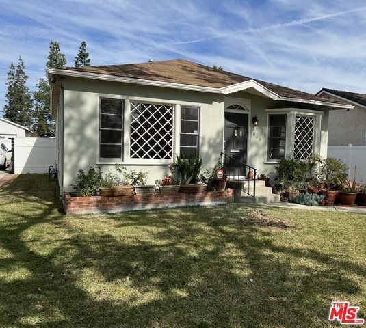 5048 Enfield Avenue, Encino, CA 91316