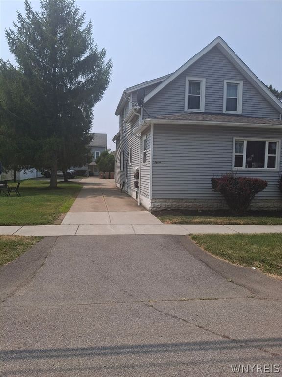 80 Meadow Place, Cheektowaga, NY 14225