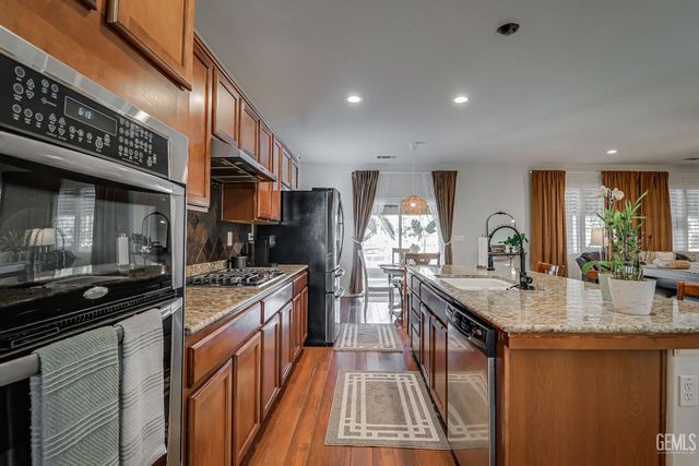 11400 Regarse Drive, Bakersfield, CA 93311