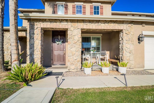 11400 Regarse Drive, Bakersfield, CA 93311