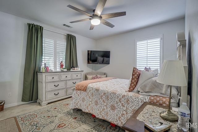 11400 Regarse Drive, Bakersfield, CA 93311