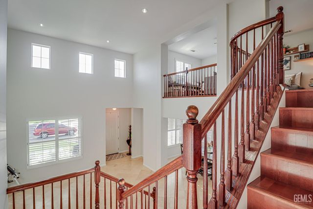 11400 Regarse Drive, Bakersfield, CA 93311