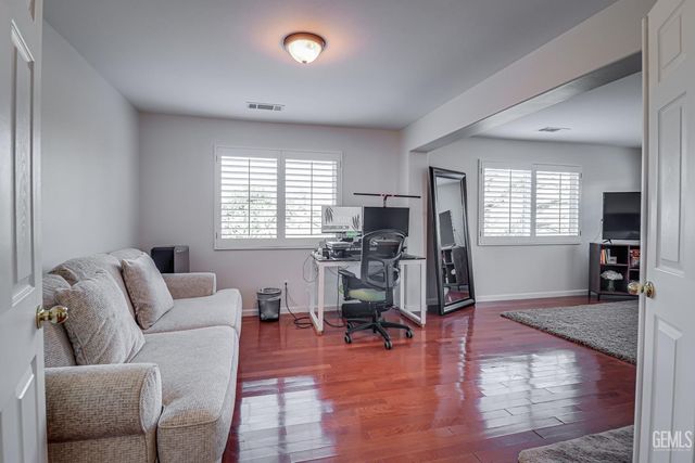 11400 Regarse Drive, Bakersfield, CA 93311