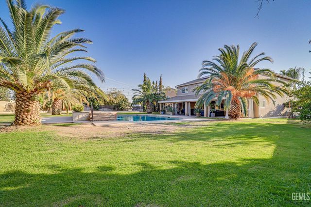 11400 Regarse Drive, Bakersfield, CA 93311