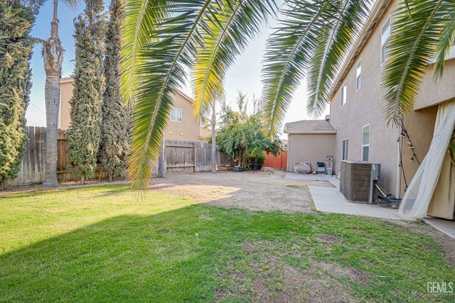 11400 Regarse Drive, Bakersfield, CA 93311
