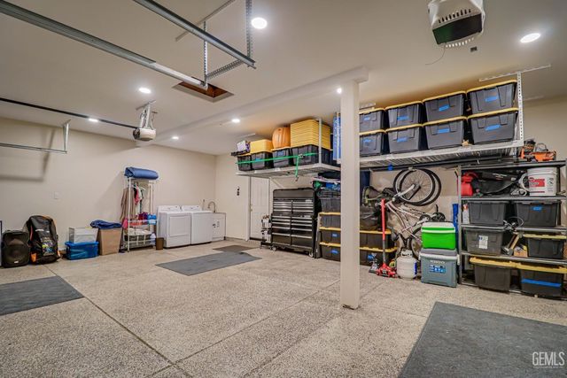 11400 Regarse Drive, Bakersfield, CA 93311