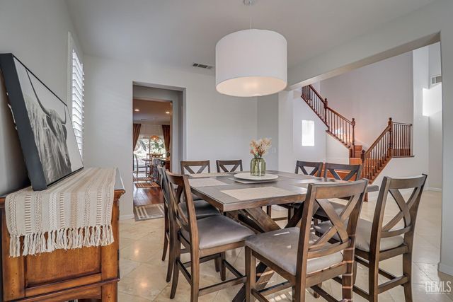 11400 Regarse Drive, Bakersfield, CA 93311