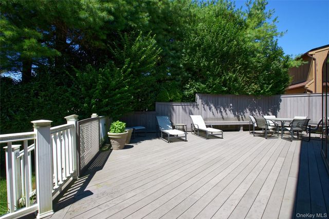 12 Princeton Drive, Syosset, NY 11791