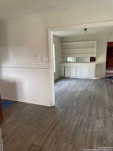 243 Beverly Dr Unit 1, San Antonio, TX 78228