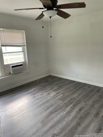 243 Beverly Dr Unit 1, San Antonio, TX 78228