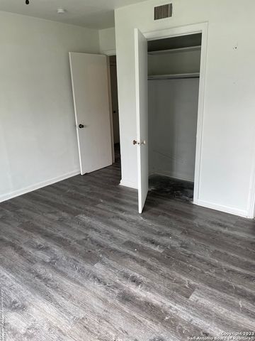 243 Beverly Dr Unit 1, San Antonio, TX 78228