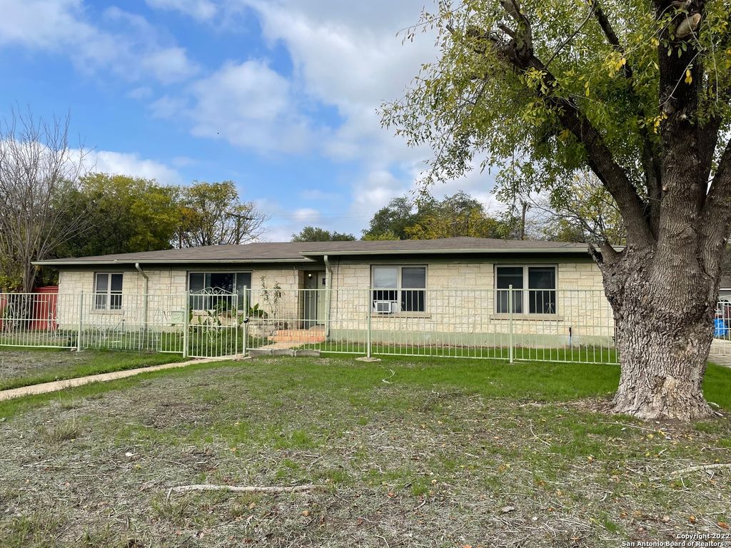 243 Beverly Dr Unit 1, San Antonio, TX 78228
