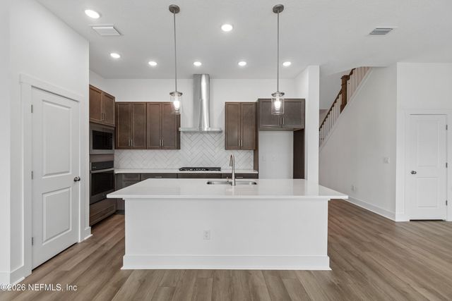 10255 MINERAL Road, Jacksonville, FL 32256