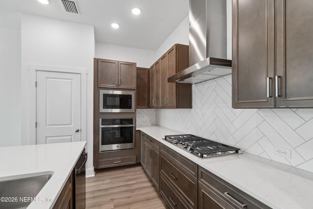 10255 MINERAL Road, Jacksonville, FL 32256