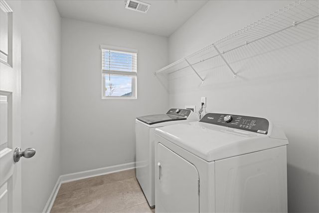 667 Cozy Bluff Road, Spartanburg, SC 29301