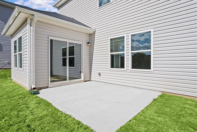 667 Cozy Bluff Road, Spartanburg, SC 29301