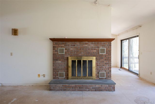 97 Spencer Drive, Red Hook, NY 12571
