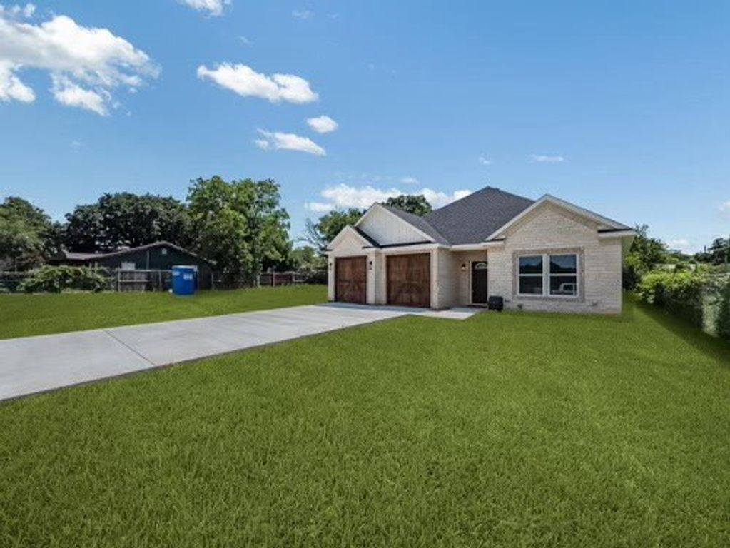 2033 S Edgewood Terrace, Fort Worth, TX 76105