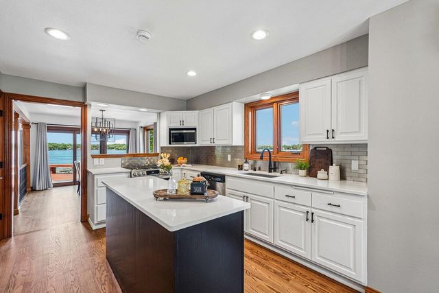 W177S7495 Harbor CIRCLE, Muskego, WI 53150