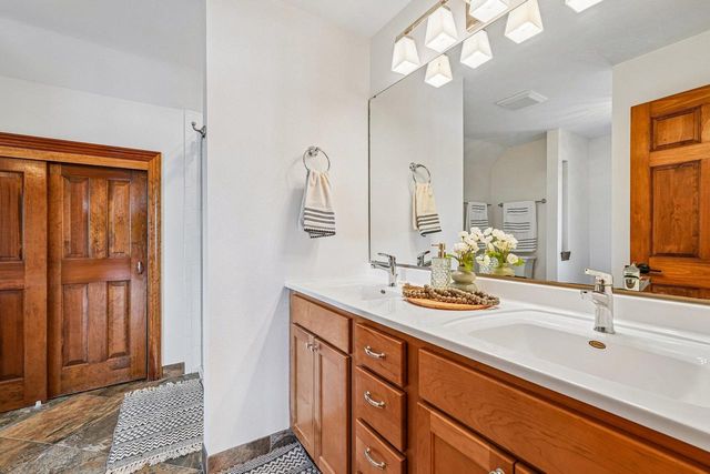 W177S7495 Harbor CIRCLE, Muskego, WI 53150