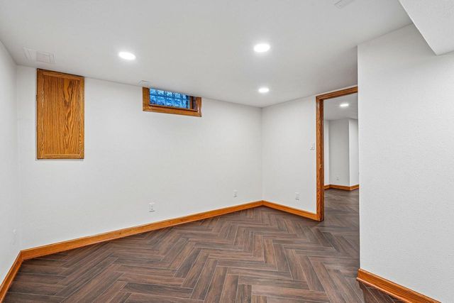 W177S7495 Harbor CIRCLE, Muskego, WI 53150