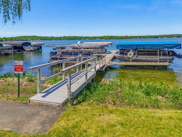 W177S7495 Harbor CIRCLE, Muskego, WI 53150