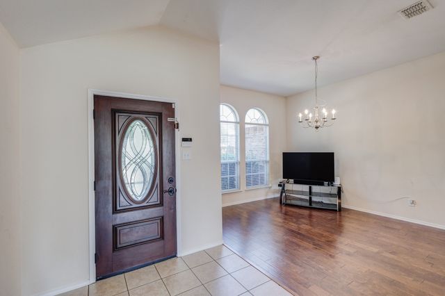 319 Highland View Drive, Wylie, TX 75098