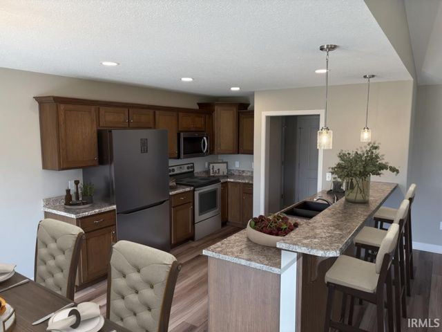 1154 Kayde Lane, Bluffton, IN 46714