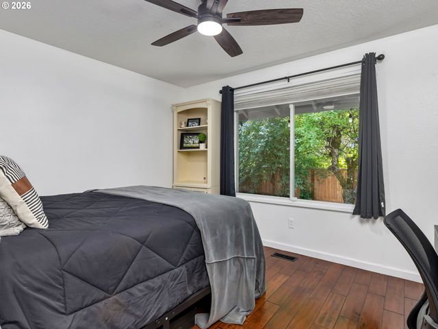 15550 Nw OAK HILLS Dr, Beaverton, OR 97006