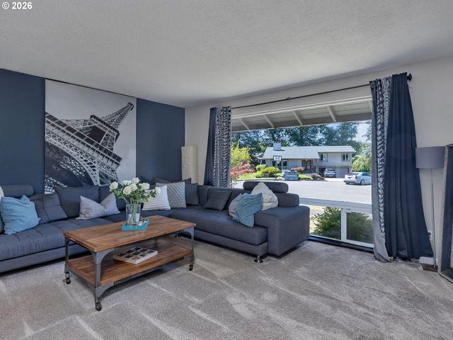 15550 Nw OAK HILLS Dr, Beaverton, OR 97006