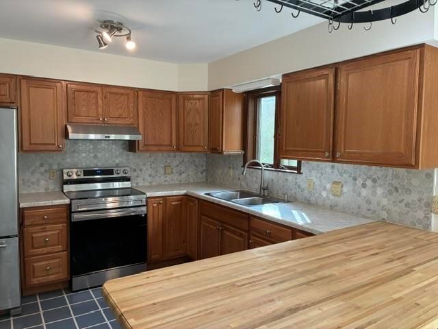 735 Granger Hollow Road, Shaftsbury, VT 05257